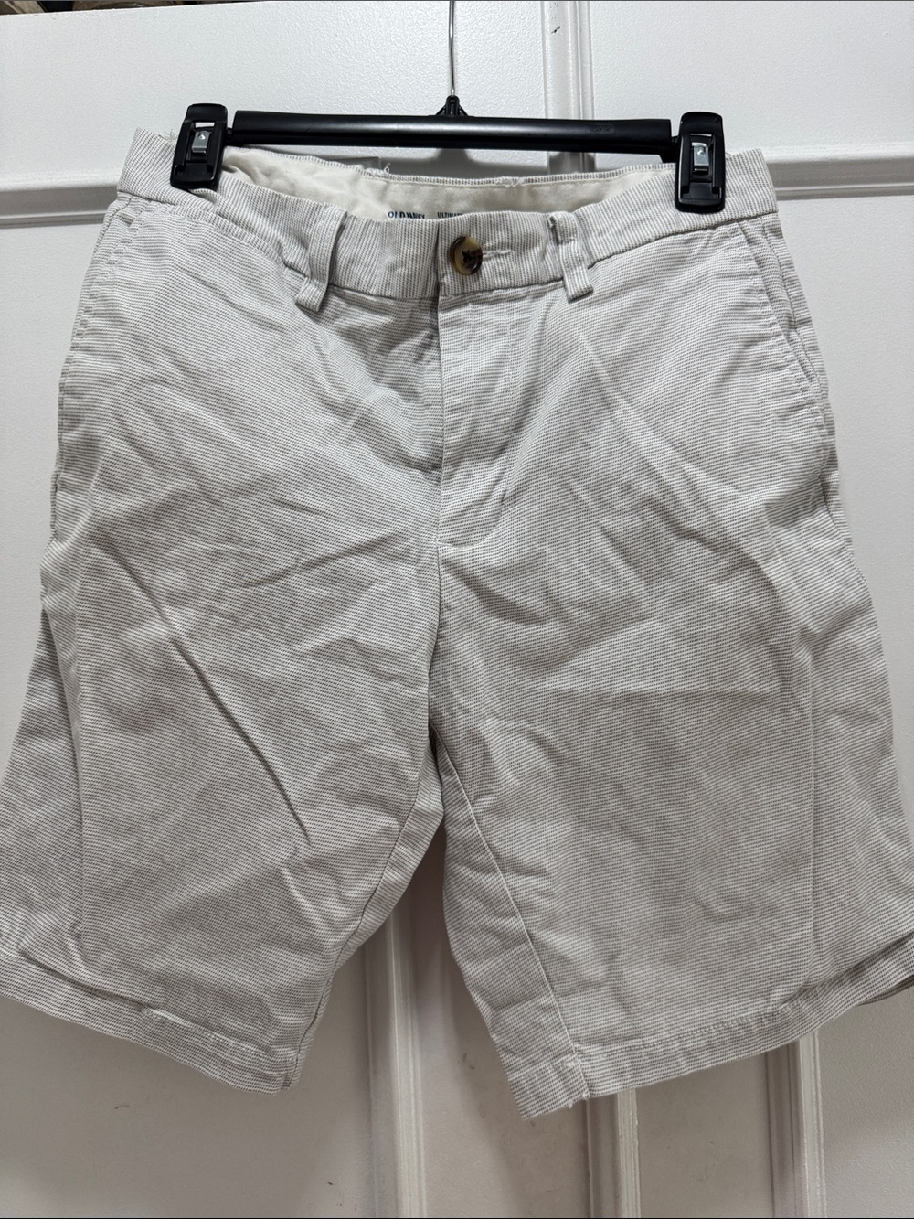 Old Navy Men's Light Cream Flat-Front Chino Shorts